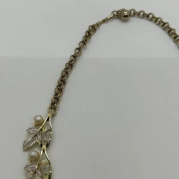 Vintage Judy Lee Gold Tone Necklace Leaf Design Faux Pearls Rhinestones Elegant - Picture 4 of 16